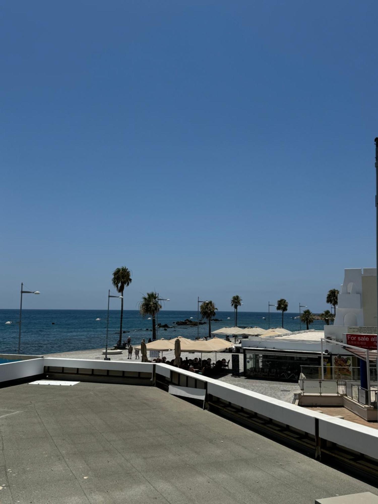 Beachside Light House Kato Paphos 82 Exterior photo